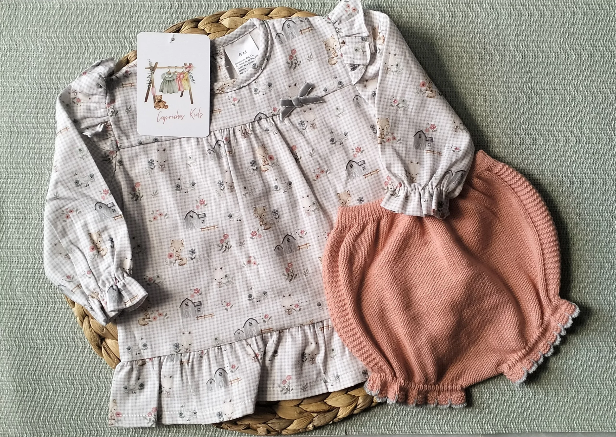 CONJUNTO NIÑA ANIMALES SALMON