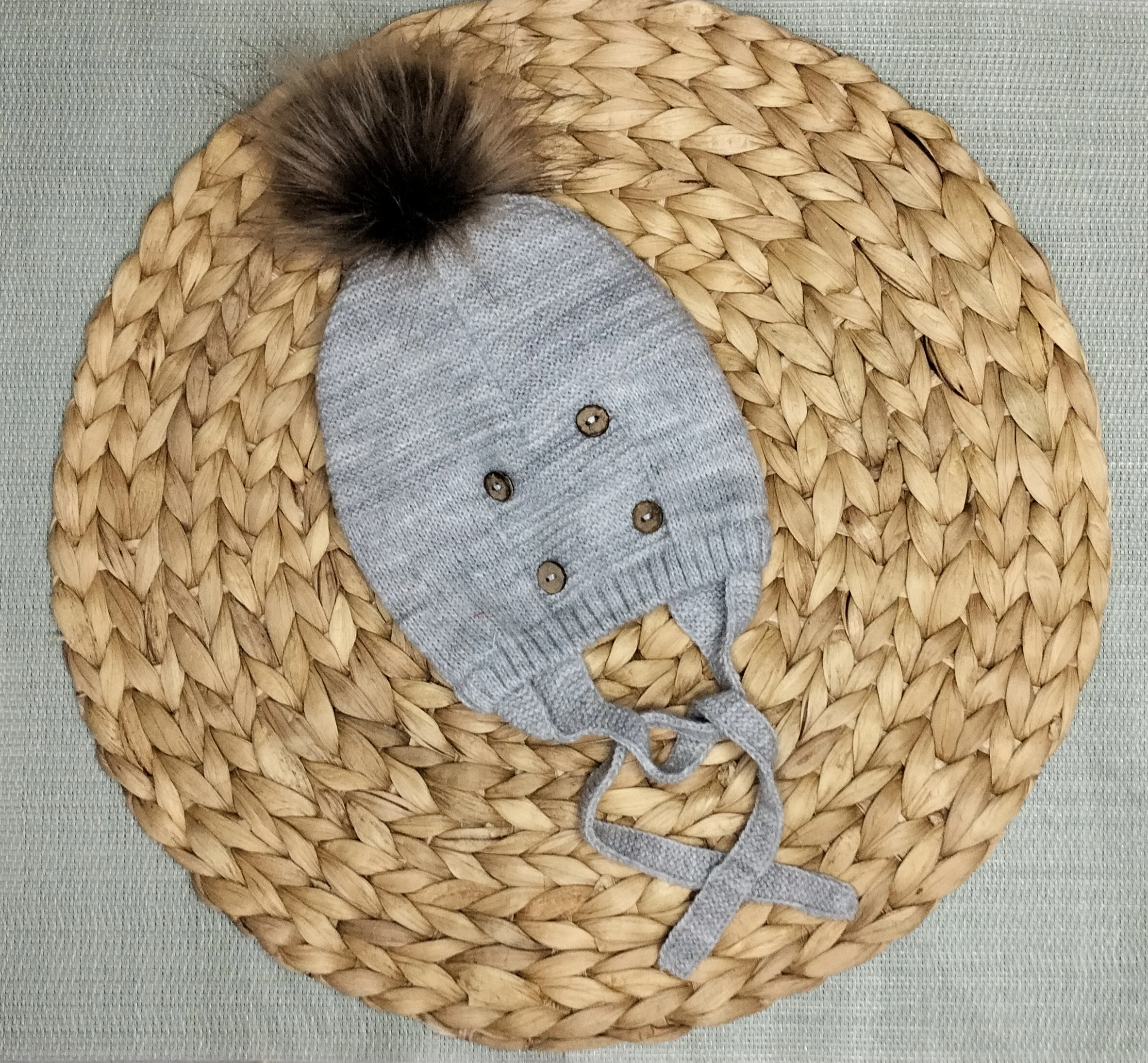 GORRO DE LANA CON POMPOM - Imagen 3