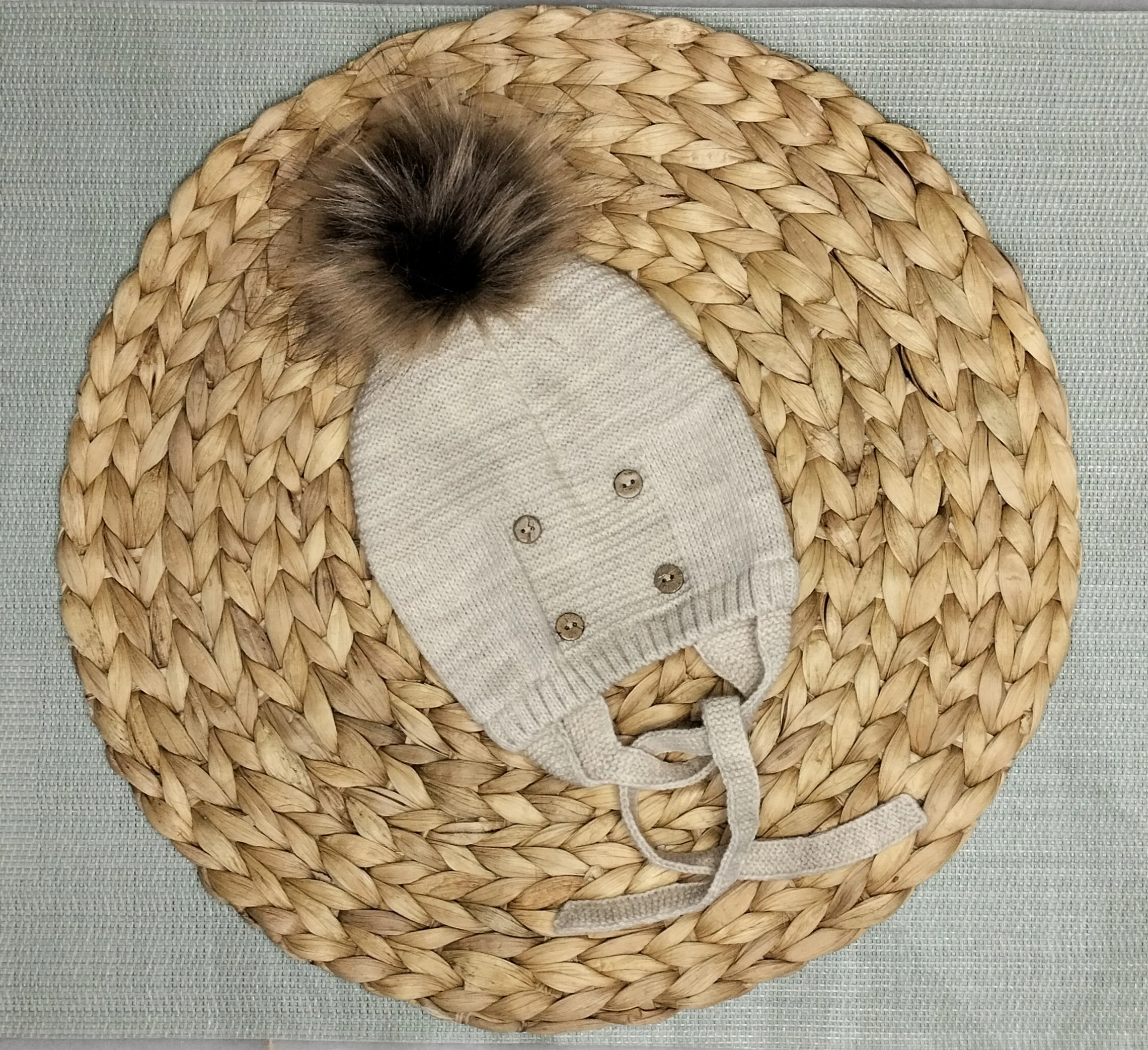 GORRO DE LANA CON POMPOM - Imagen 2