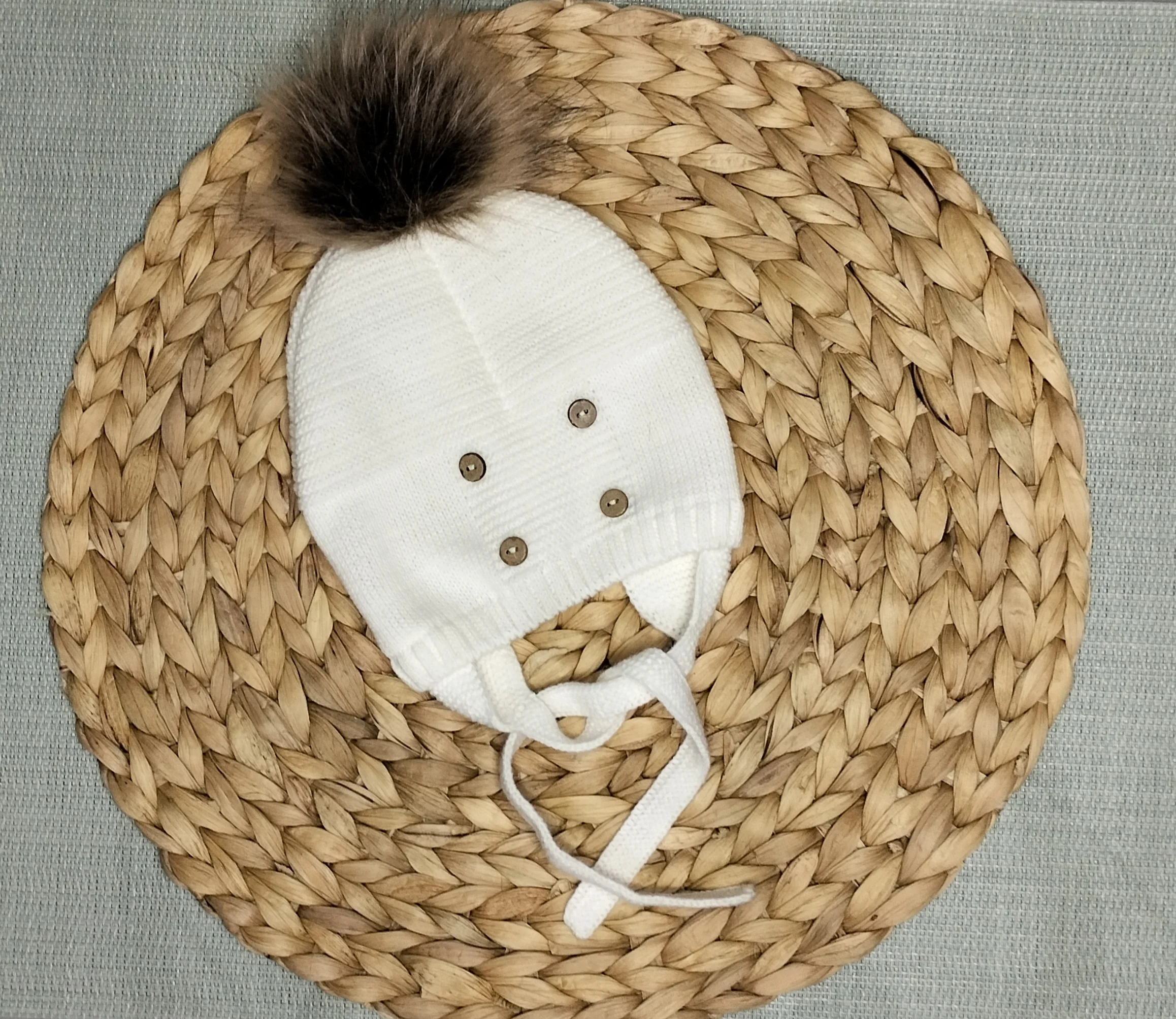 GORRO DE LANA CON POMPOM - Imagen 5