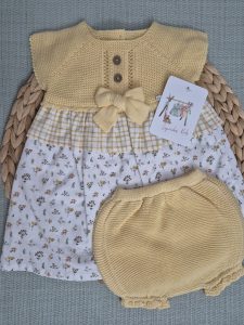 VESTIDO VAINILLA CON ESTAMPADO FLORAL