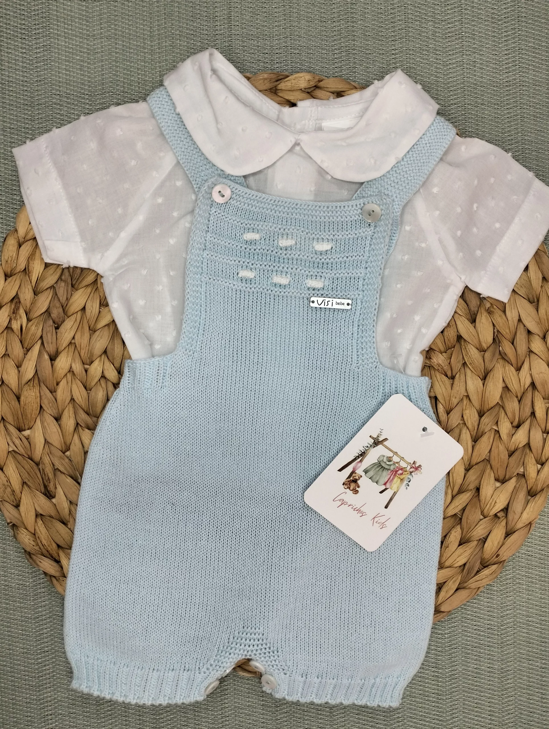 PETO CELESTE CON CAMISA BLANCA PLUMETI