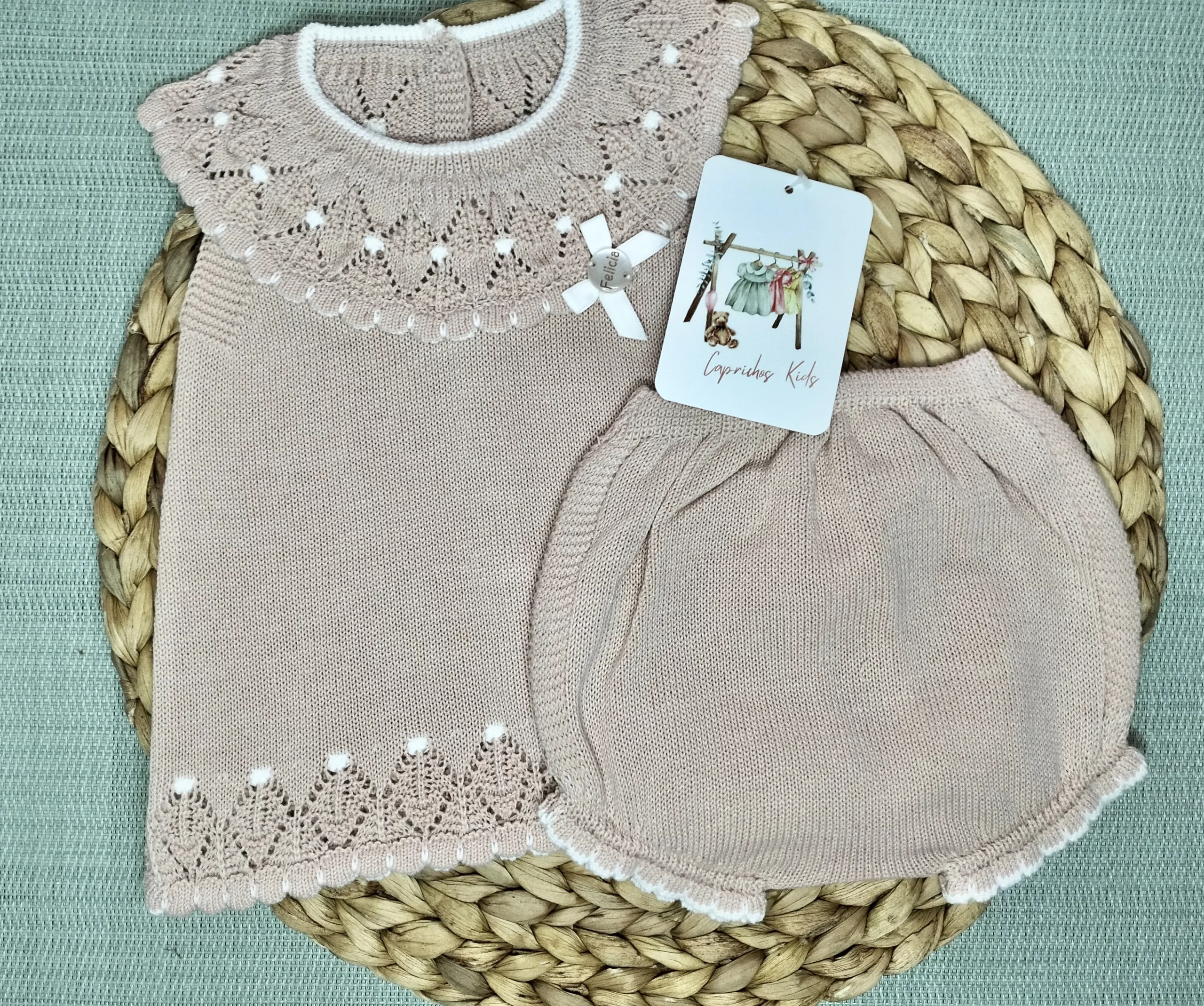 CONJUNTO PUNTO SALMON EMPOLVADO