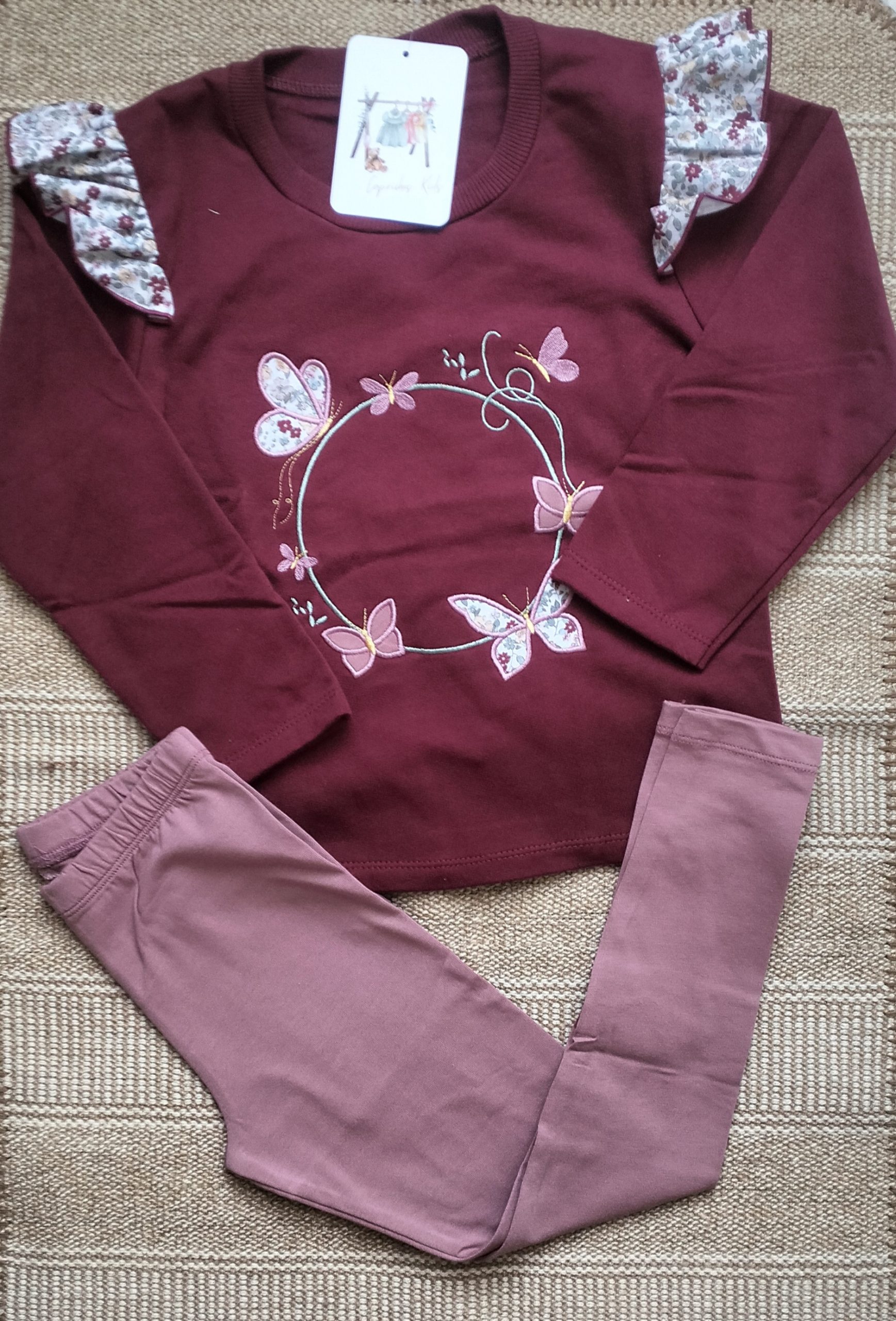 CONJUNTO MARIPOSAS DE ENSUEÑO BURDEOS