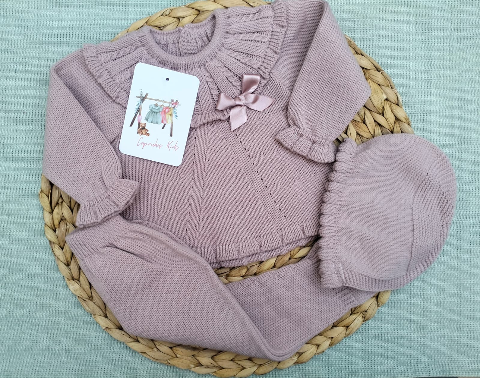 CONJUNTO POLAINA, MAQUILLAJE EMPOLVADO