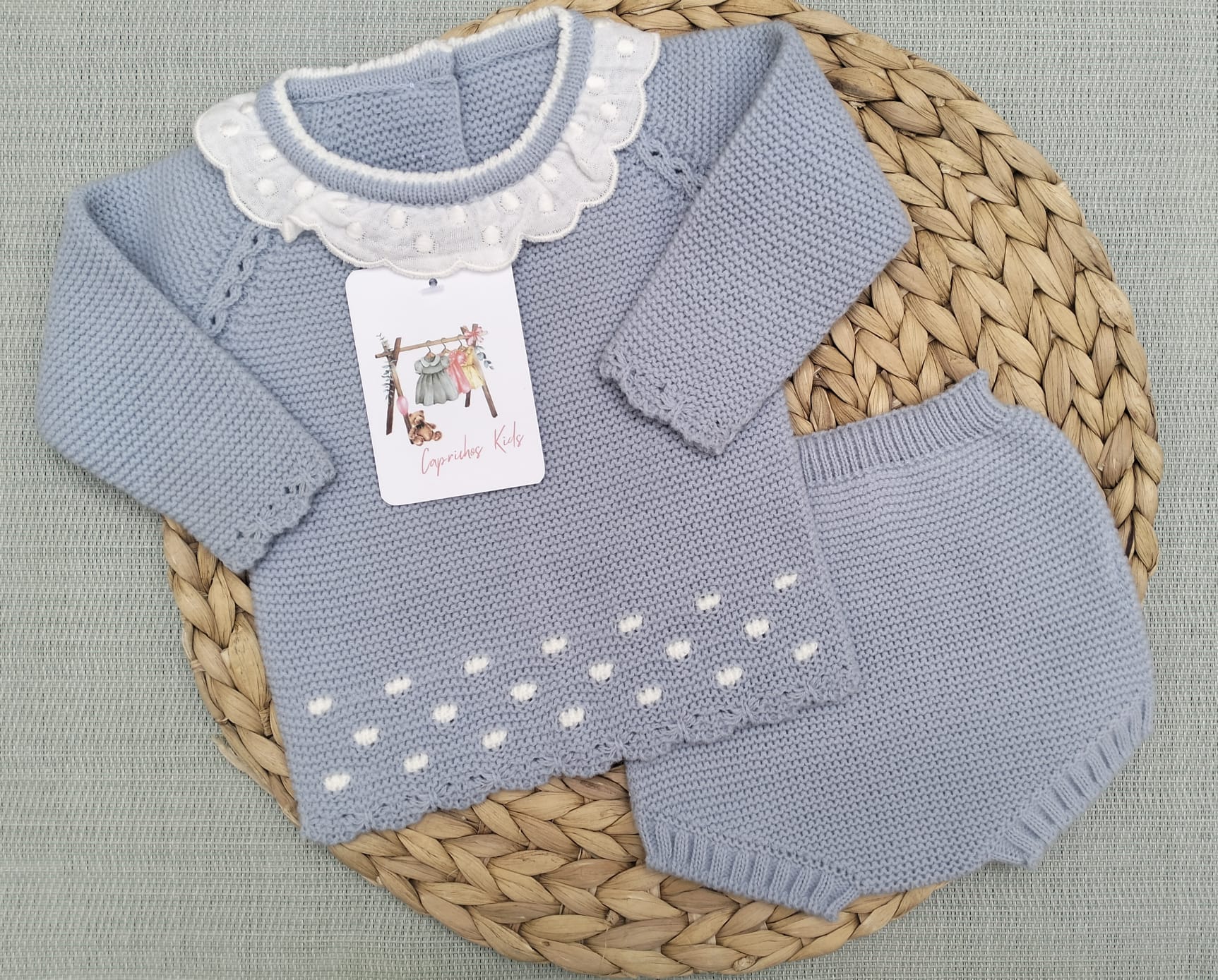 CONJUNTO DOS PIEZAS CON CUELLO, BRISA