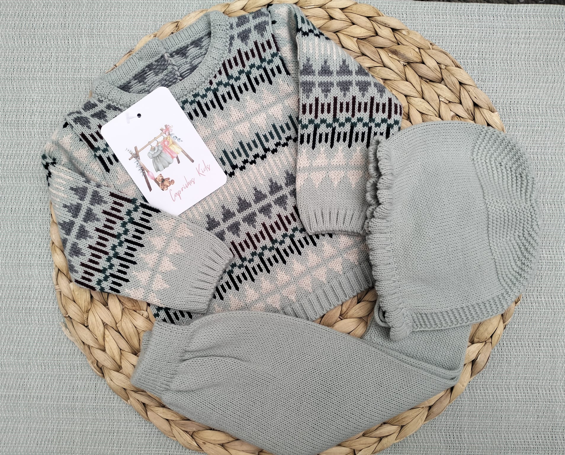 CONJUNTO POLAINA GEOMETRICO, VERDE EMPOLVADO